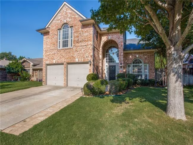 5420 Cold Springs Dr Arlington, TX 76017 photo 2