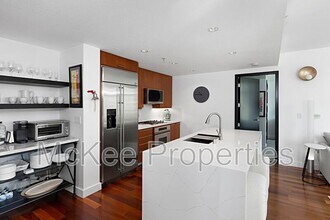 1199 Pacific Hwy San Diego, CA 92101 photo 4