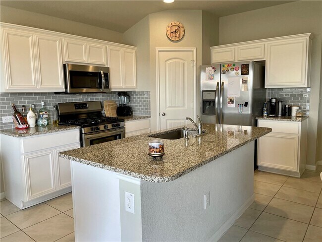 3417 Kotche St Pflugerville, TX 78660 photo 3
