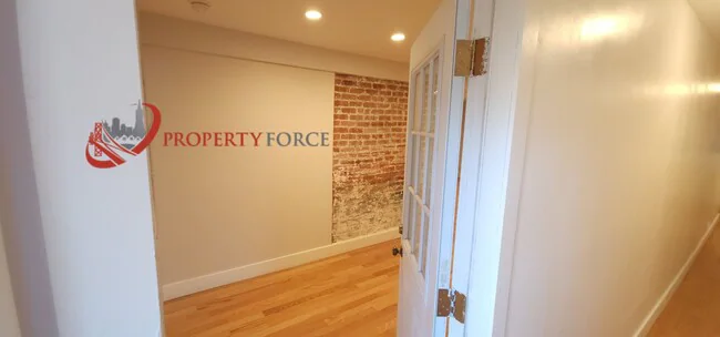 1664-1668-1668 Newcomb Ave San Francisco, CA 94124 photo 3