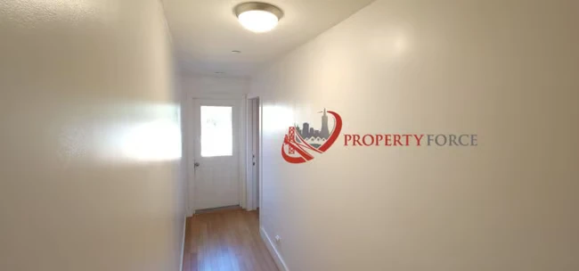 1664-1668-1668 Newcomb Ave San Francisco, CA 94124 photo 2