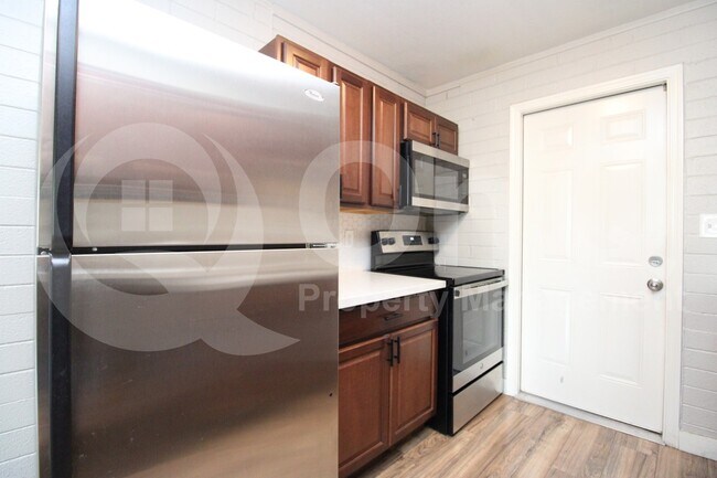 6040 North 21st Avenue, Phoenix, AZ 85015 photo 3