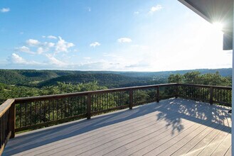 461 Naked Indian Trail New Braunfels, TX 78132 photo 4