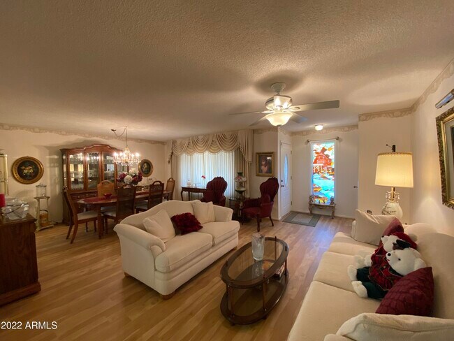 9807 W Mockingbird Dr Sun City, AZ 85373 photo 4