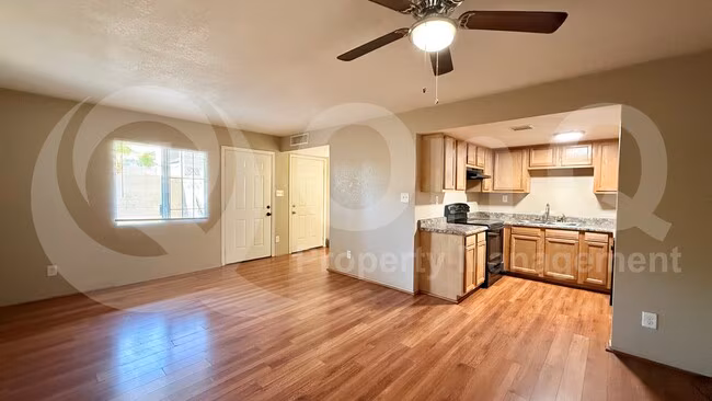 2634 N 43rd Ave Phoenix, AZ 85009 photo 4