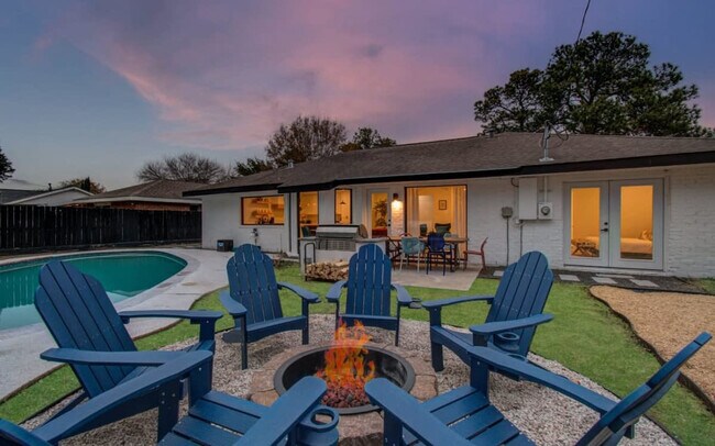 9219 Kempwood Dr photo 3