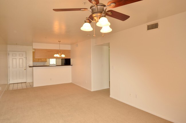 Vista Montana Apartments photo 3