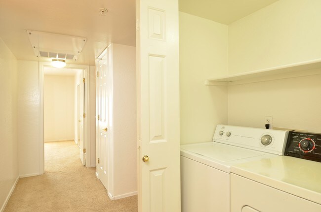 Vista Montana Apartments photo 4
