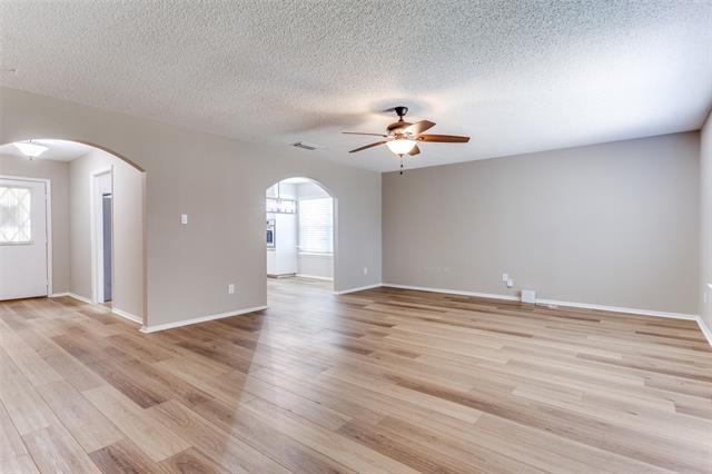 6212 Shirley Drive, Fort Worth, TX 76180 photo 3