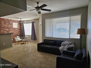 3302 N 7TH St Phoenix, AZ 85014 photo 2