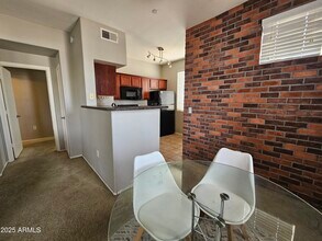 3302 N 7TH St Phoenix, AZ 85014 photo 5