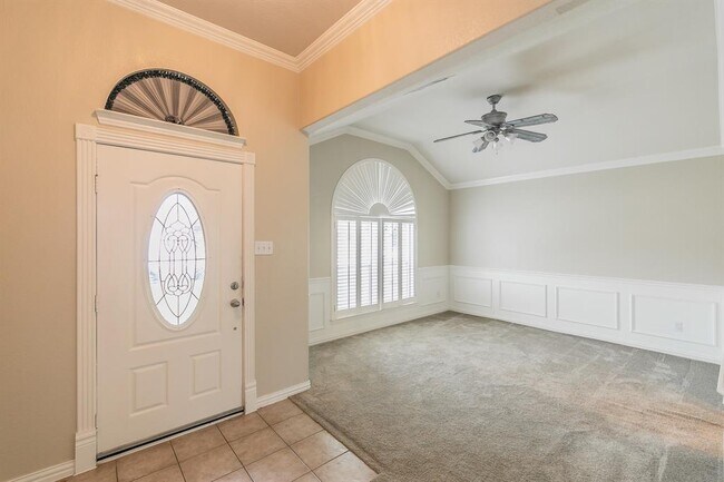 1847 Woodchase Drive, Fort Worth, TX 76120 photo 5