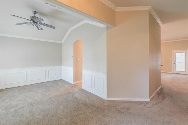 1847 Woodchase Drive, Fort Worth, TX 76120 photo 4
