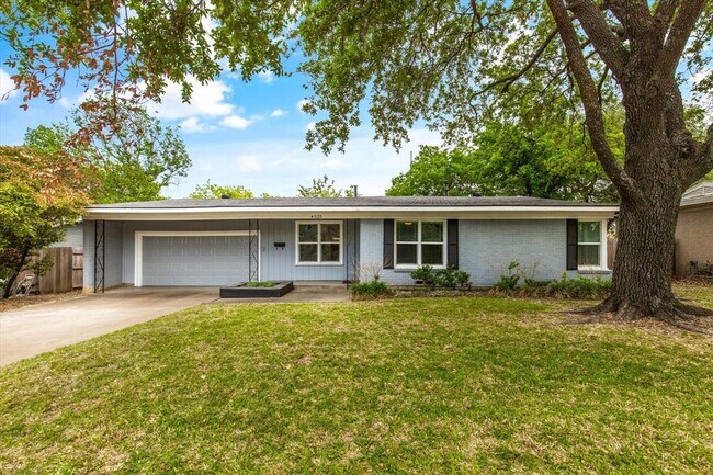 4525 Selkirk Drive, Fort Worth, TX 76109 photo 2