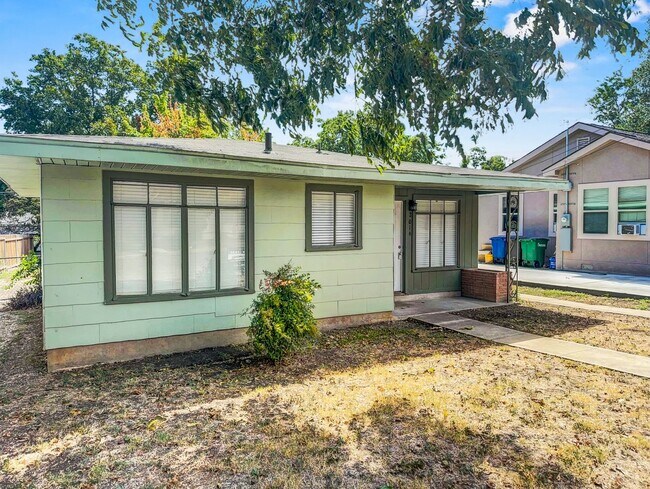 2016 W Olmos Dr San Antonio, TX 78201 photo 3