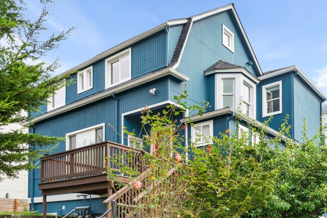 914 16th Ave Seattle, WA 98122 photo 4