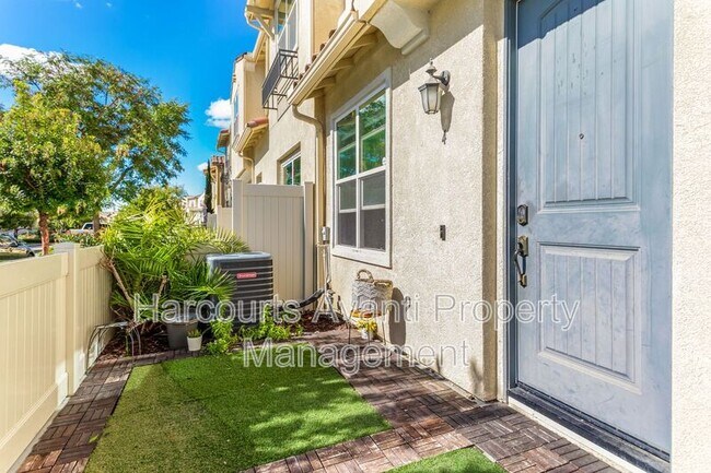 1520 Santa Carolina Rd Chula Vista, CA 91913 photo 3