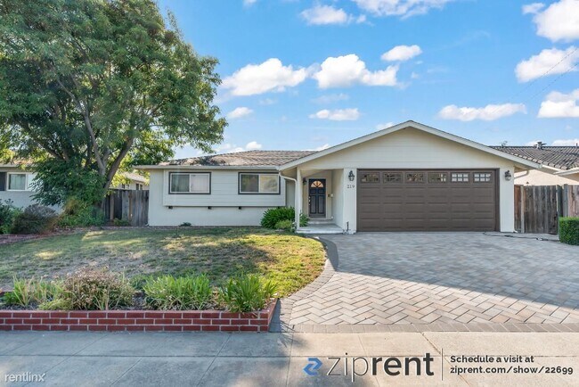 219 Kensington Way