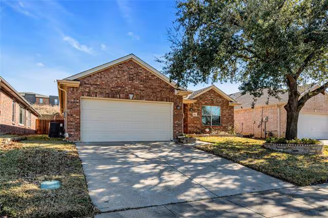 3524 Lake Hill Ln Hurst, TX 76053 photo 3