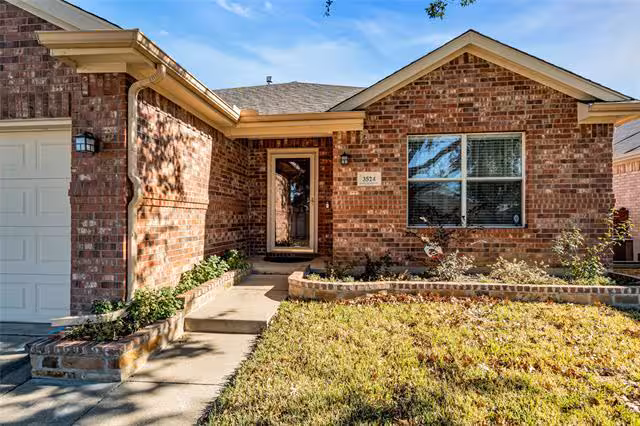 3524 Lake Hill Ln Hurst, TX 76053 photo 4