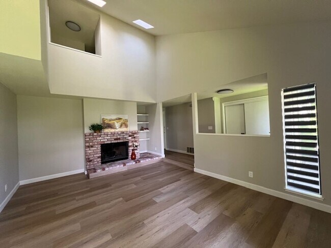 217 Ada Avenue, Mountain View, CA 94043 photo 4