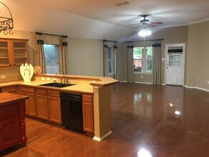 6321 Pinehurst Dr North Richland Hills, TX 76180 photo 2