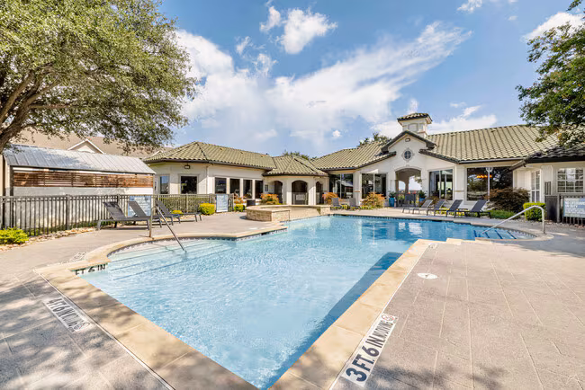 Belmond Apartments photo 2