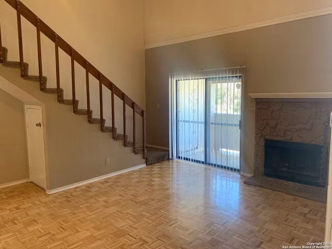 5322 Medical Dr San Antonio, TX 78240 photo 4
