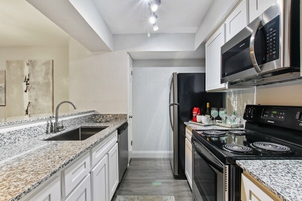 3800 on Portland Apartments photo 2