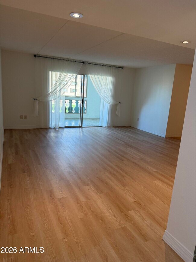 7950 E Camelback Rd Scottsdale, AZ 85251 photo 3