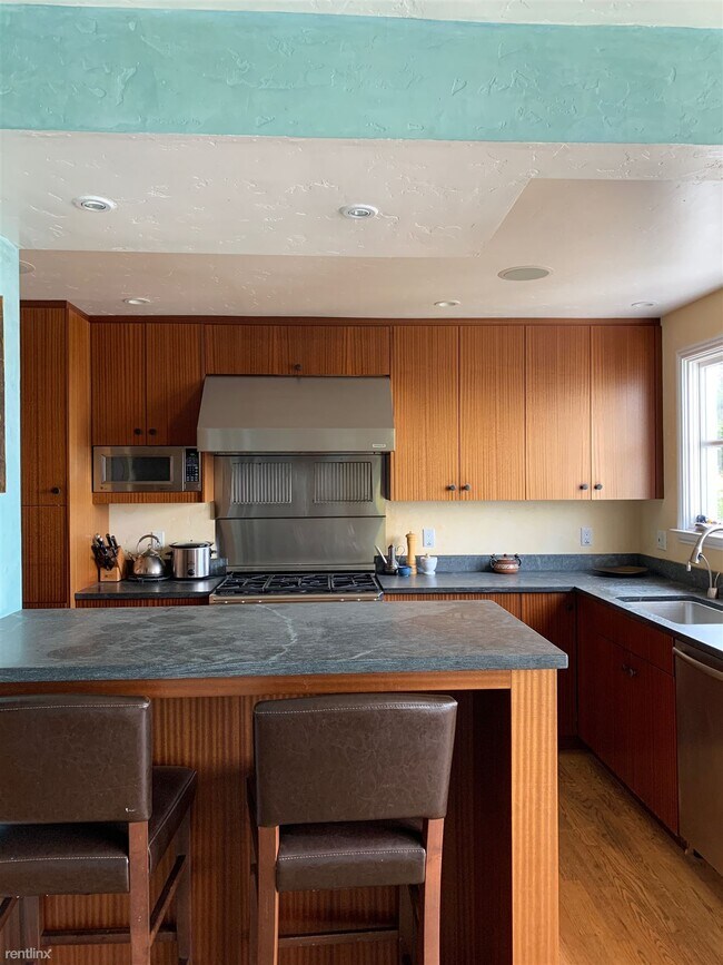 120 Belgrave Avenue, San Francisco, CA 94117 photo 5