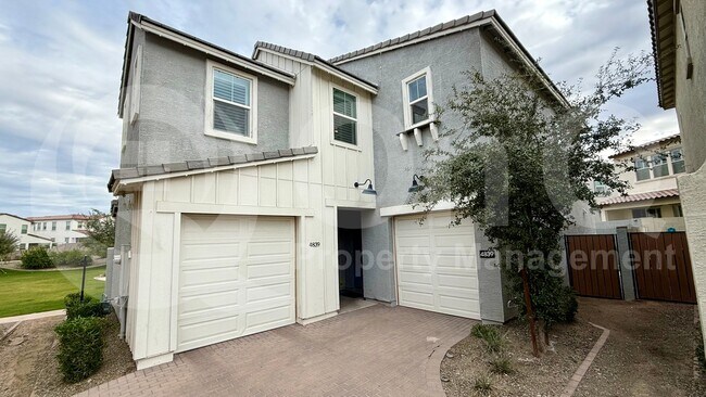 4839 S FERRIC -- photo 2