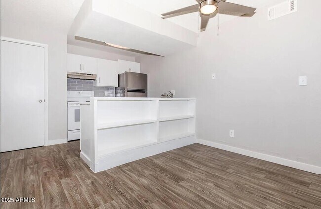10860 N 85th Ave Peoria, AZ 85345 photo 5