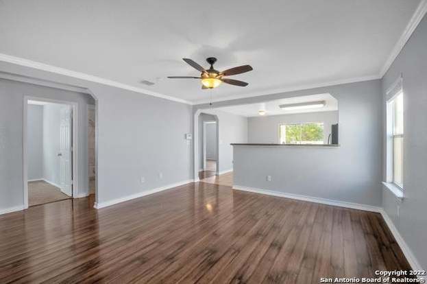 9010 Oakwood Park San Antonio, TX 78254 photo 3