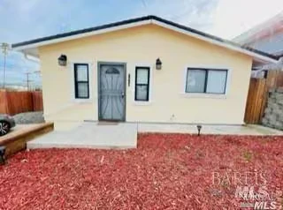 454 Carter St Vallejo, CA 94590 photo 2