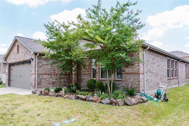 255 Callaghan Drive, Fate, TX 75189 photo 3