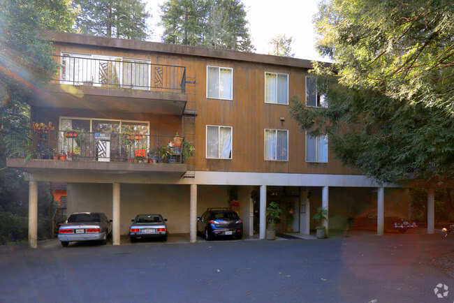 Mill Creek Apartments photo 4
