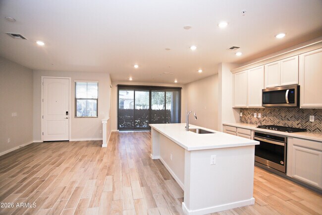 3855 South Mcqueen Road, Chandler, AZ 85286 photo 3
