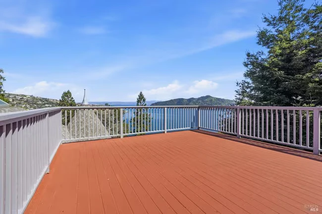 172 Bella Vista Ave Belvedere, CA 94920 photo 2