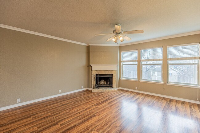 6105 Sennen Cove Schertz, TX 78108 photo 3