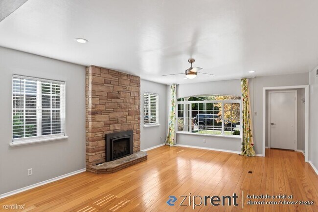 2031 Hull Avenue, Redwood City, CA 94061 photo 5