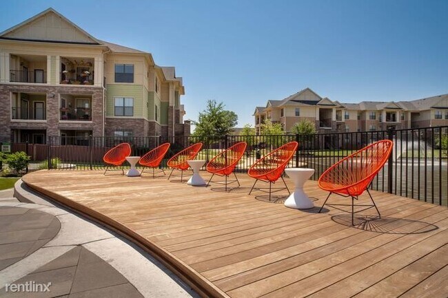 8660 N Beach St Fort Worth, TX 76244 photo 3