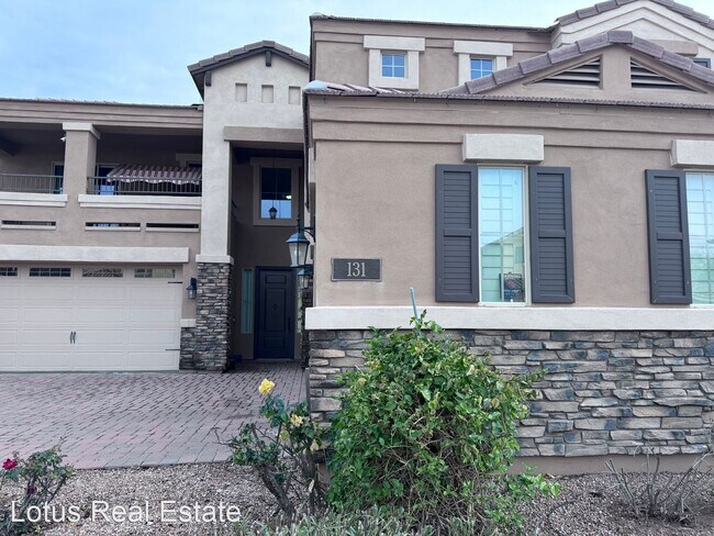 131 E Havasu Pl Chandler, AZ 85249 photo 2