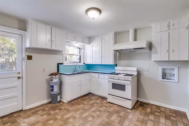 3227 San Vicente Ave Dallas, TX 75228 photo 5