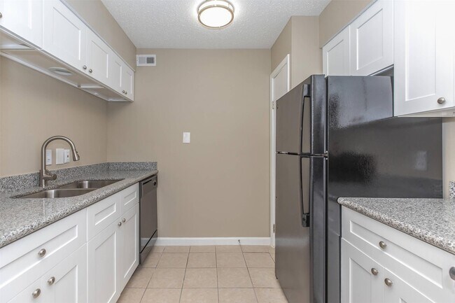 9707 Timberside Dr Houston, TX 77025 photo 3