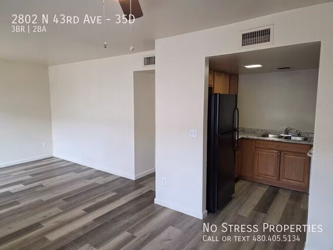 2802 N 43rd Ave Phoenix, AZ 85009 photo 5