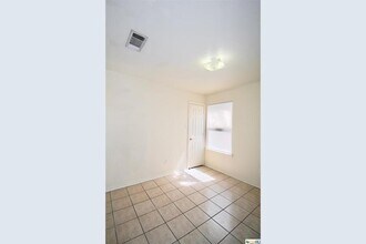 3400 Hereford LN Killeen, TX 76542 photo 4