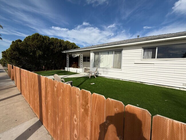 5528-5530 Dorothy Dr San Diego, CA 92115 photo 2
