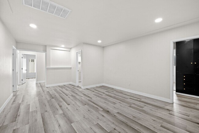 5528-5530 Dorothy Dr San Diego, CA 92115 photo 4