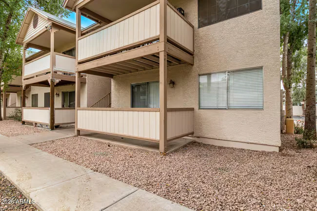 616 S Hardy Dr Tempe, AZ 85281 photo 2